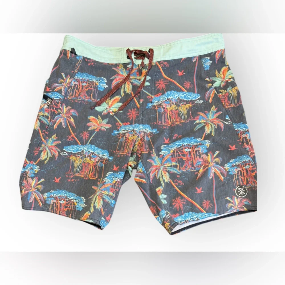 NWOT Roark Savage Swim Trunks SZ 33